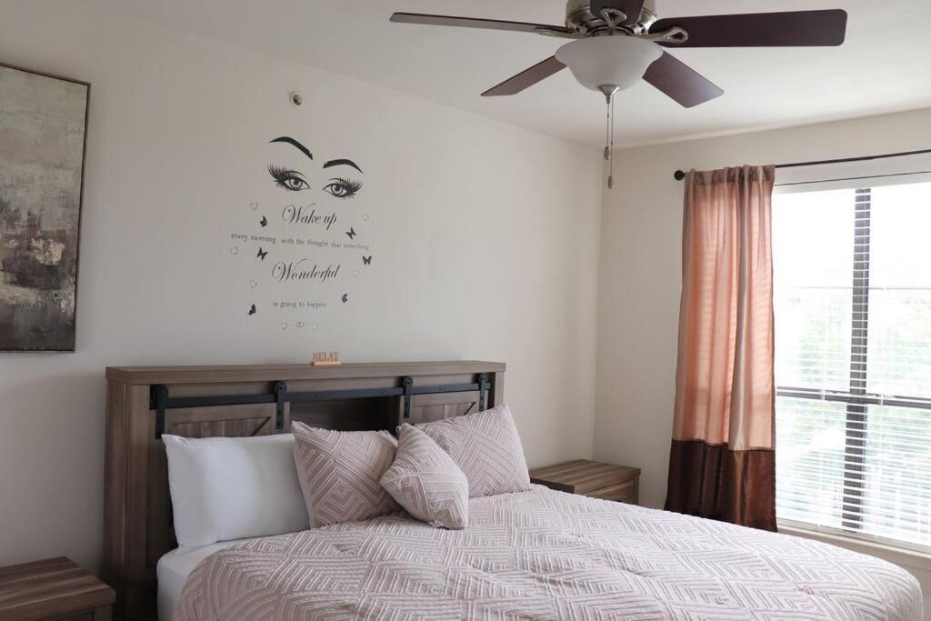 Blessed Home For Blessed Guests Austin Extérieur photo